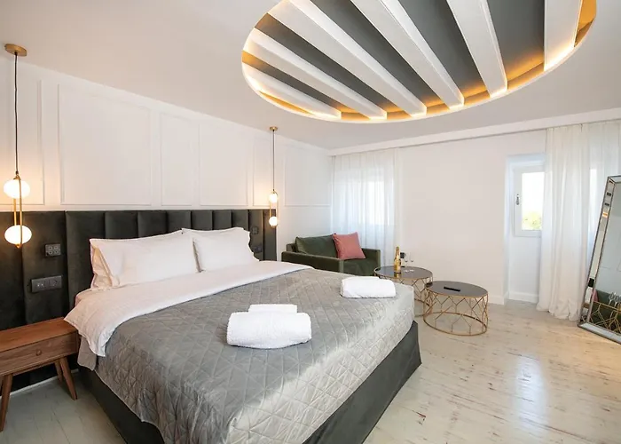 Kantoni Luxury Corfu (city)