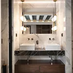 Kantoni Luxury דירה