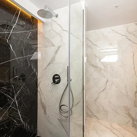 Kantoni Luxury Апартаменты *