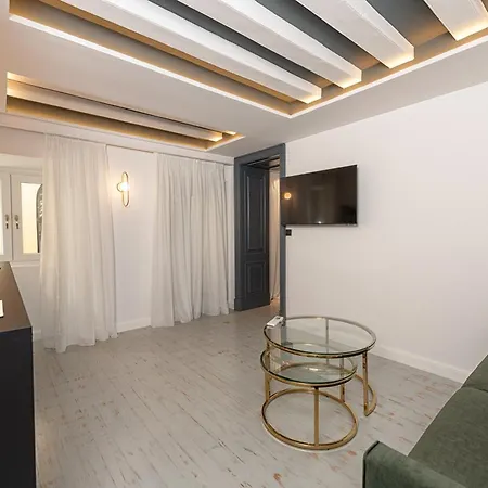 Kantoni Luxury Апартаменты